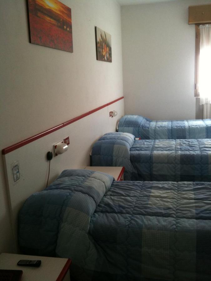 Albergo Musolesi Madonna di Fornelli Rum bild
